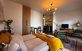 Dmowskiego 13 Tectum Apartments